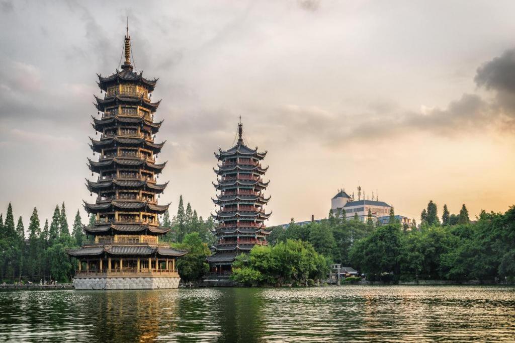 Guilin Sapphire Hotel Exterior photo